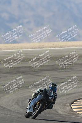 media/Oct-30-2025-Racers Edge (Thu) [[dabbdaf680]]/3-B Group/Session 2 (Bowl Exit)/